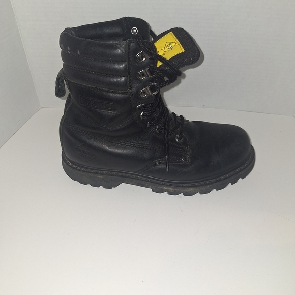 Rugged Black Men's Boots - Picture 2 of 12